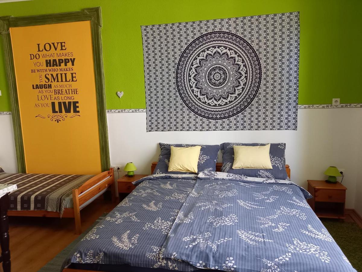 Gabor Vendeghaz Apartment Eger Luaran gambar