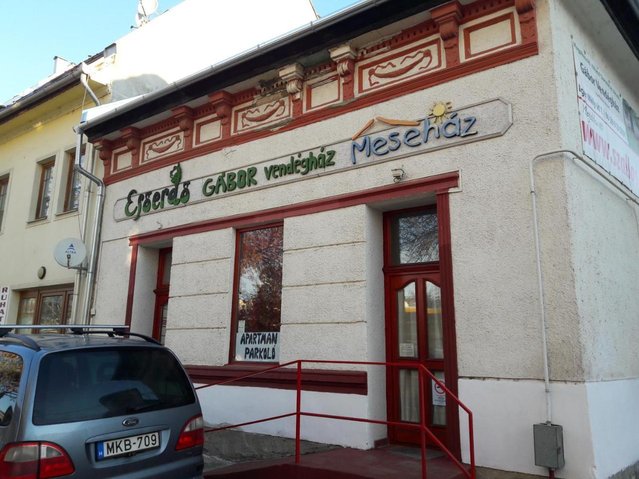 Gabor Vendeghaz Apartment Eger Luaran gambar